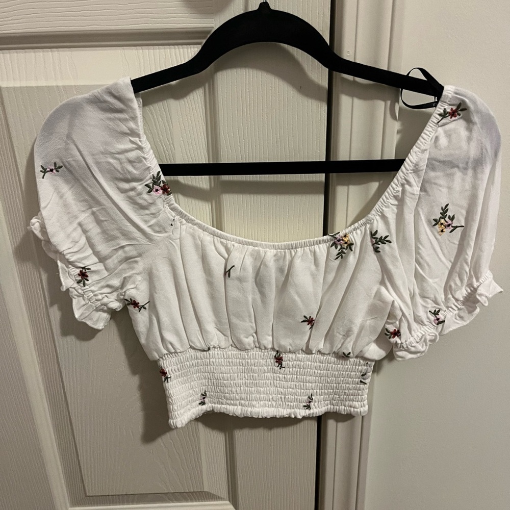 Forever 21 floral embroidered top